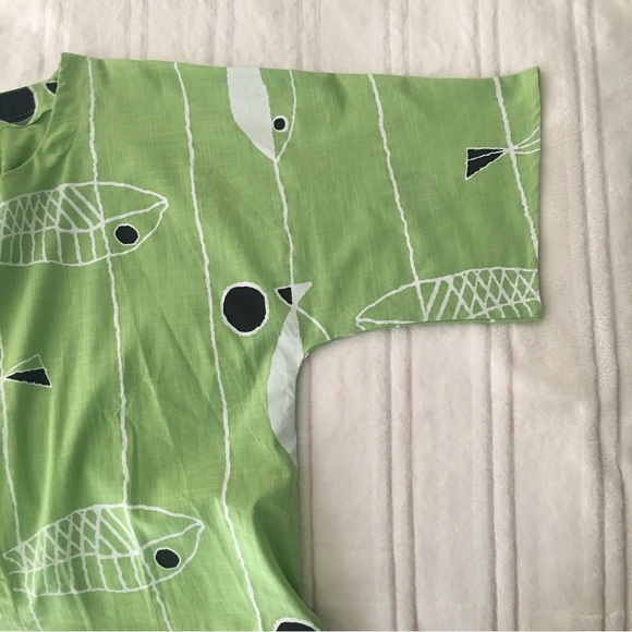 Green Size M Cotton Fish Blouse - Picture 7 of 10
